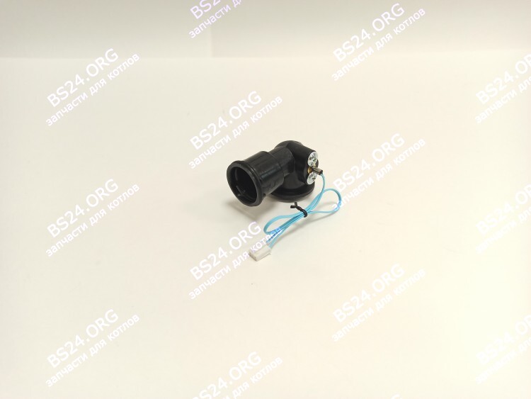 Выходной адаптер теплообменника DELUXE E/C ALL NAVIEN 30017012A 